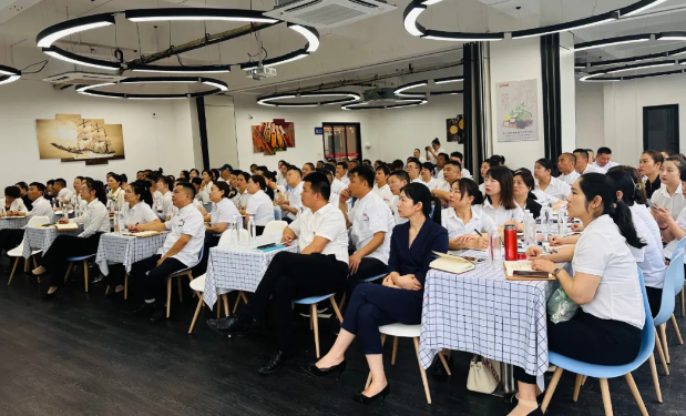 “食”刻守護，安全相伴！華逸府食品安全及營養健康知識專項培訓